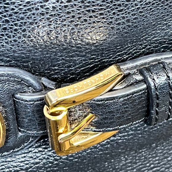 Michael Kors Black Pebbled Leather 'Hamilton' Crossbody Bag - Picture 14 of 15